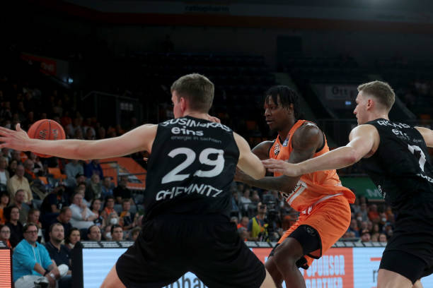 升球队的临 升球队的临